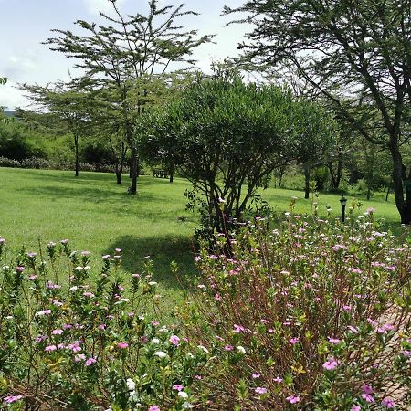 奥泽罗山林小屋 Ololaimutiek 外观 照片
